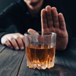 Принудительное лечение алкоголика – как это работает?